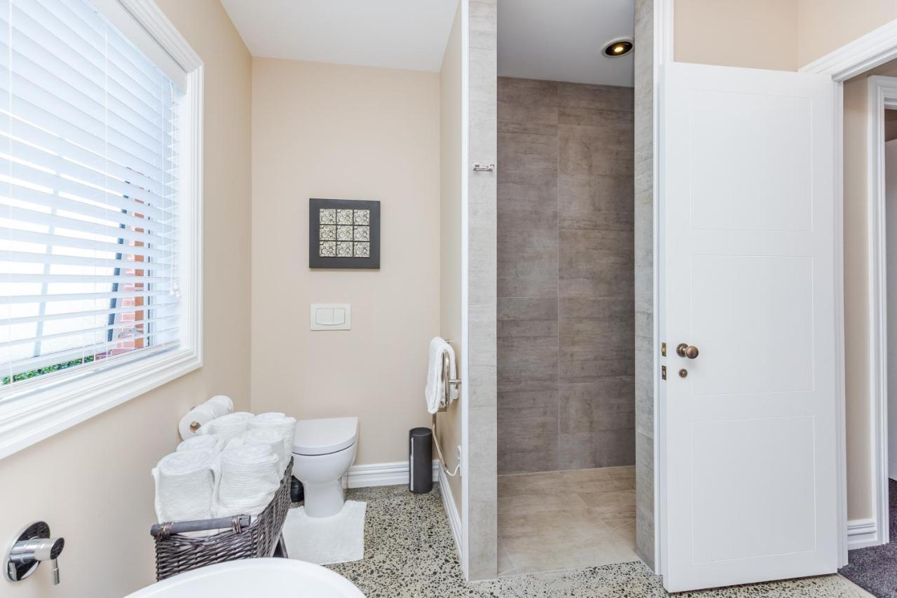 Sweet Magnolia 1 Or 2 Bedroom Suite St Kilda Cambridge With Complimentary Continental Breakfast Luaran gambar